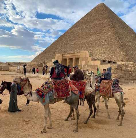 The Great Pyramids of Giza: History And Interesting Facts