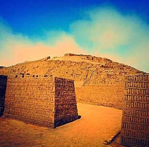 Huaca-pucllana-tourist-attractions-in-lima-peru