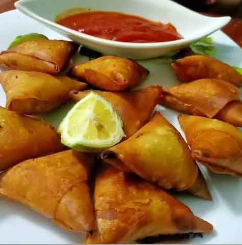 kenya-foods-with-recipes-samosa