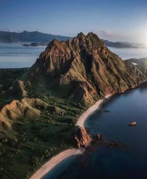 Inonesia-for-tourism-padar-island