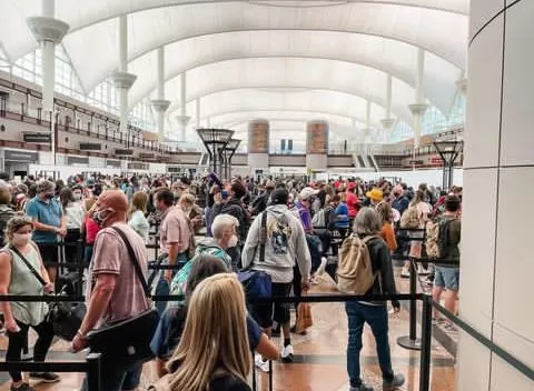 Aviation-news-Passengers-Rushed-Off-Flight-At-Denver-After-Reports-Of-Smoke-And-Fire-3